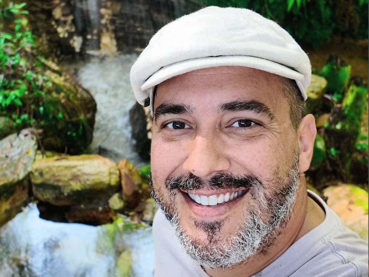 André Marques celebra adoção de Hope